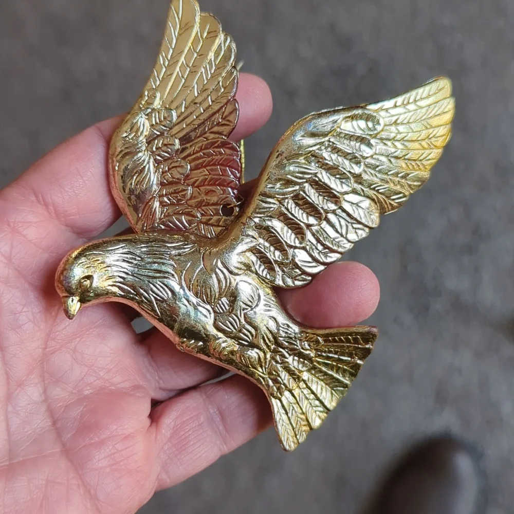 Vintage 80's Goldtone Turtledoves and Snowflake Ornaments